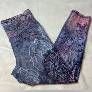 Evolution and Creation Elephant Print Yoga Athletic Size S